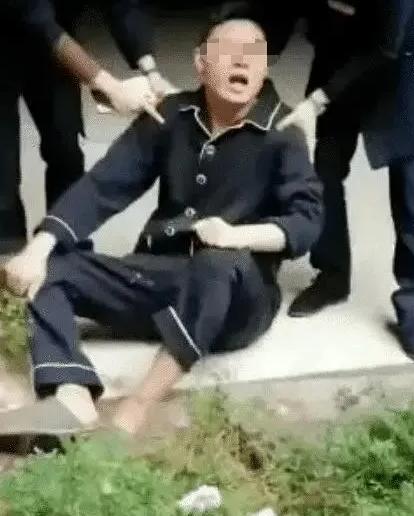 1640482853647225.jpeg 父亲张波.jpeg